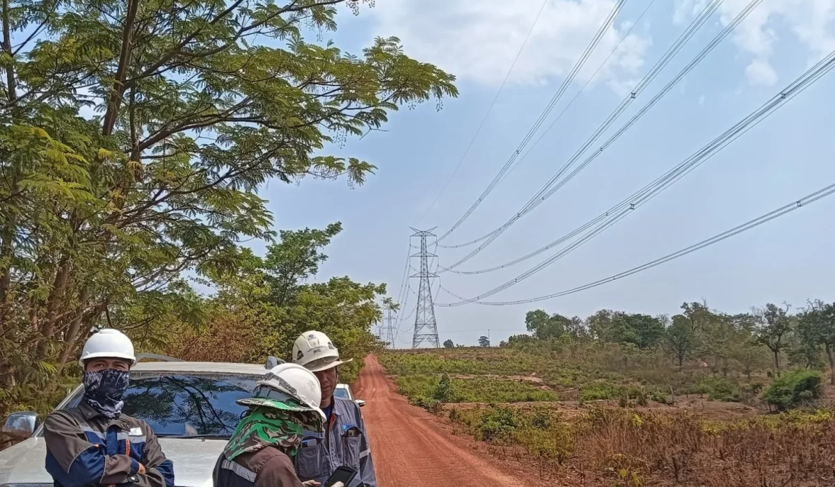 500kV Nam Theun 2 transmission line inspection